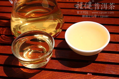 ����Ũ��ɫ