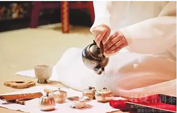 �ն������